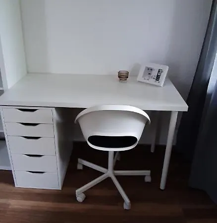 Gaestezimmer Gemuetlich Und Modern Fuer 1-2 Personen Проживание в семье *