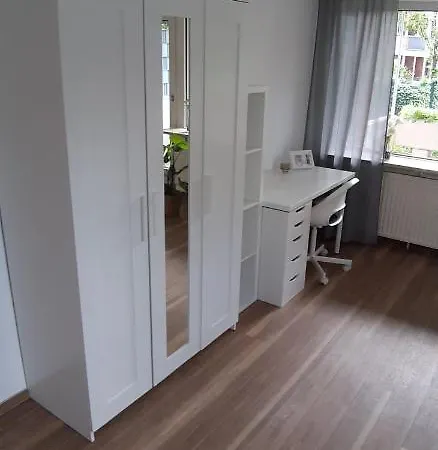 Gaestezimmer Gemuetlich Und Modern Fuer 1-2 Personen Мюнстер